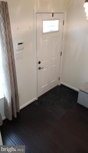 6 Sundance Dr, Trenton NJ 08619-3968 exterior