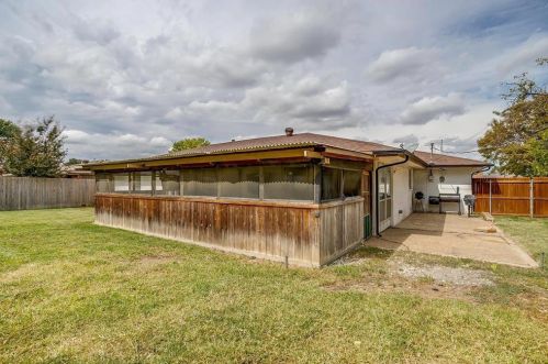 6229 Wheaton Dr, Fort Worth TX  76133-2748 exterior