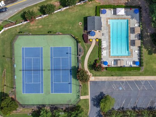 718 Old Stone Ct, Stockbridge GA  30281-7616 exterior