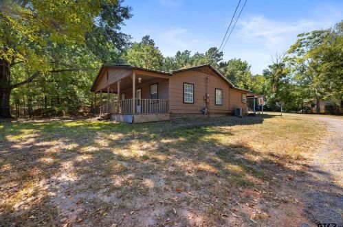 405 Price St, Griffin, TX 75789-2231
