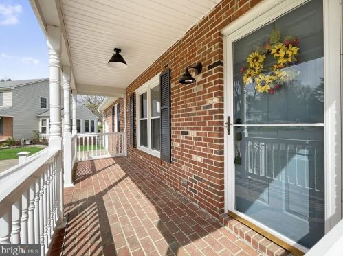 304 Inglewood Dr, Fredericksburg, VA 22407-8008