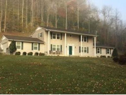 11523 Poplar St, Pound, VA 24279-5303