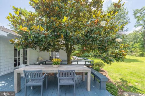 8 Nelson Rdg Rd, Princeton NJ  08540-7426 exterior