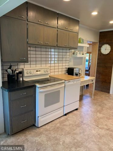 1200 Meadow Rd, Litchfield, MN 55355-3614