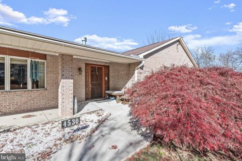 4530 10 Oaks Rd, Dayton, MD 21036-1129