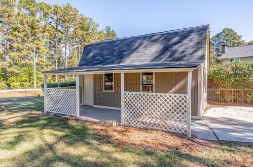 3955 Joyce Ct, Conyers GA  30013-3042 exterior