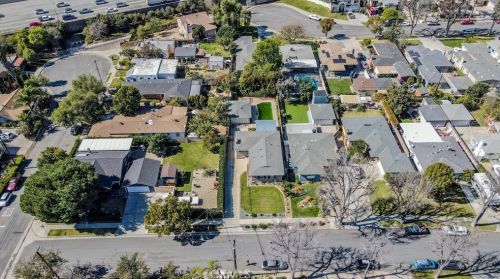 2014 Valencia St, Santa Ana CA  92706-2937 exterior