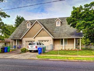 7130 Ogden St, Portland OR  97206-7964 exterior