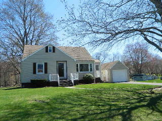 600 Paddock Ave, Meriden, CT 06450-7016