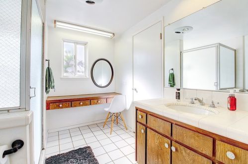 5910 Intervale Dr, Riverside CA  92506-4049 exterior