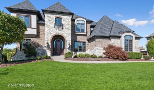 19852 Foxborough Dr, Mokena, IL 60448-1685