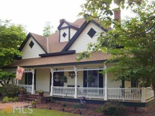 1803 Houston Lake Rd, Kathleen, GA 31047-2290