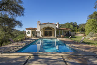 1105 Country Club Dr, Ojai, CA 93023-3720