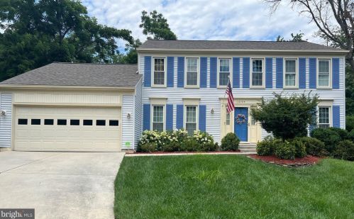 10704 Oakenshaw Ct, Springfield VA  22015-2319 exterior