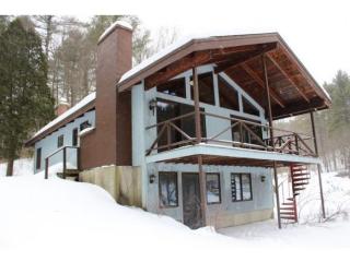 71 Lost Rd, Sunderland VT  05250-9646 exterior