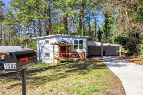 1882 Boulderview Dr, Atlanta, GA 30316-4200