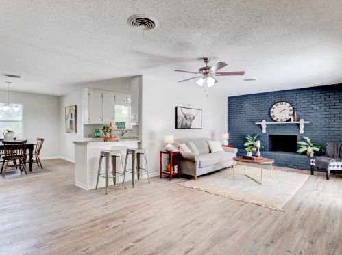 5605 Wimbleton Way, Fort Worth TX 76133-2814 exterior