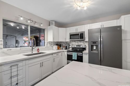 86222 Moekolu St, Nanakuli, HI 96792-4410