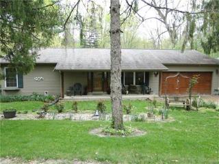 502 66th St, Belleville, IL 62223-3935