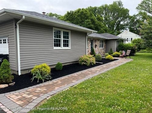 48 Hosford Ave, Leonardo NJ  07737-1738 exterior
