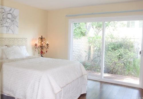 24 Redwood Tree Ln, Irvine CA  92612-2226 exterior