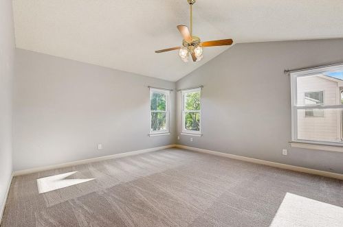 1521 Lindby Dr, Lewisville TX  75028-3624 exterior
