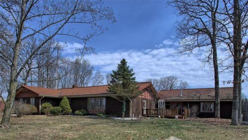 1010 Shawnee Rd, Ayers, IL 62246-3340