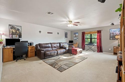 11200 Chatam Berry Ln, Austin TX  78748-3935 exterior