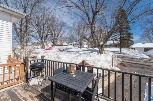 2409 Chambersburg Ave, Duluth MN  55811-3203 exterior