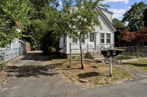 131 Northup St, Warwick, RI 02889-9220