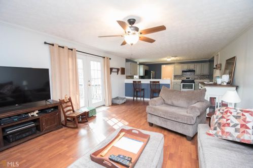 17 Elm Cir, Newnan, GA 30263-1608
