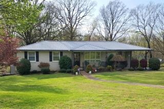 604 Old Railroad Bed Rd, Vanleer, TN 37181-3002