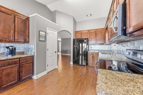 414 Lake Vista Dr, Jefferson GA  30549-4619 exterior