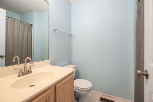 2912 Woodside Dr, Joliet IL  60431-8826 exterior