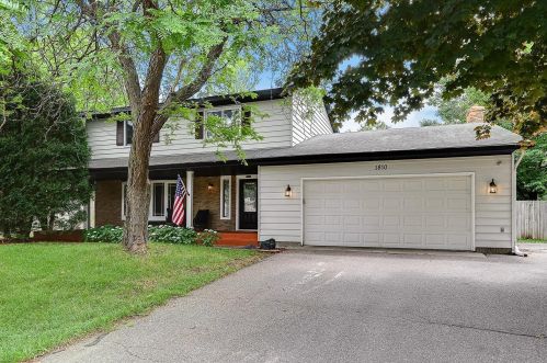 1810 Evergreen Ct, Saint Paul MN  55125-2301 exterior