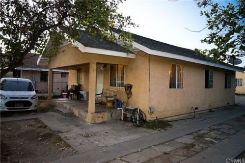 315 Laurel St, Compton, CA 90220-3112