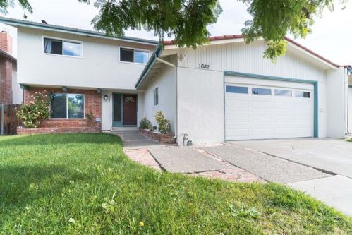 1682 Blue Spruce Way, Milpitas, CA 95035-6705