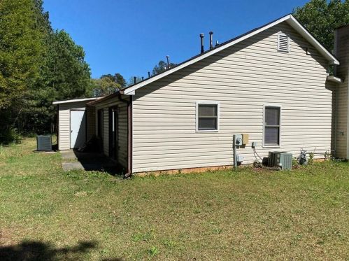 975 Hickory Bend Rd, Atlanta GA  30349-6485 exterior