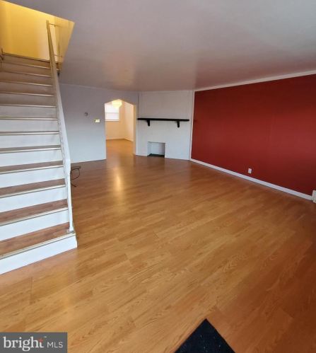 6433 Eastwood St, Philadelphia, PA 19149-2925