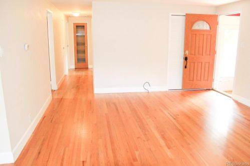 661 Bates Ave, Englewood CO 80113-1663 exterior