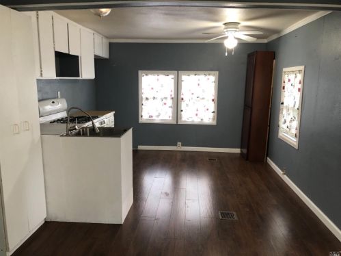 94 Del Luz Dr, Vacaville, CA 95687-9480