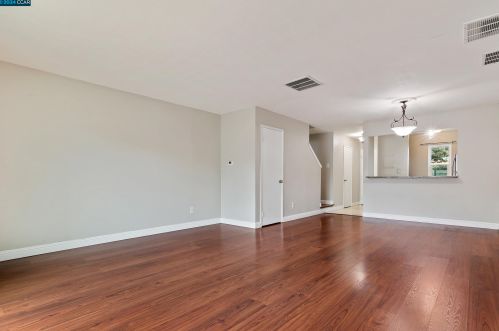 1512 Parkwood Pl, Concord CA  94521-2201 exterior