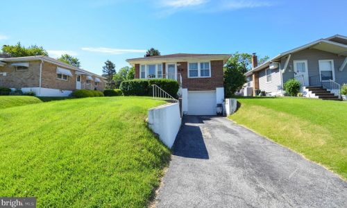 322 Juniata St, Allentown, PA 18103-8217