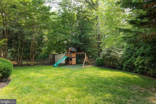 255 Lower Magothy Beach Rd, Severna Park MD  21146-2118 exterior