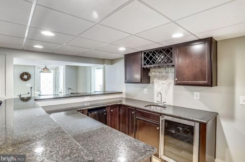 737 Sharpsburg Dr, Davidsonville MD 21035-1927 exterior