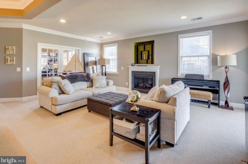 13868 Greendale Dr, Woodbridge, VA 22191-6056