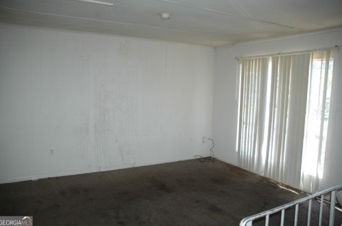 134 Kings Park Ln, Lagrange, GA 30241-5655