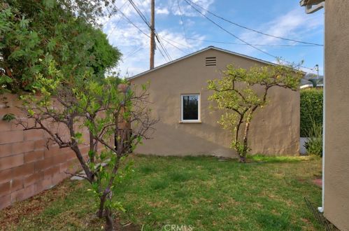 1205 Cleveland Rd, Glendale CA  91202-2602 exterior