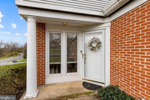 13 Toll Gate Sta, Lancaster, PA 17601-5675