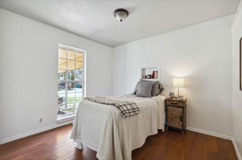 3821 Mercury St, Fort Worth TX  76111-5142 exterior